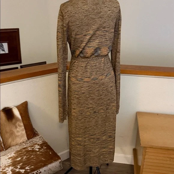 BCBGMaxAzria Shimmering Gold Knit dress - Picture 11 of 12